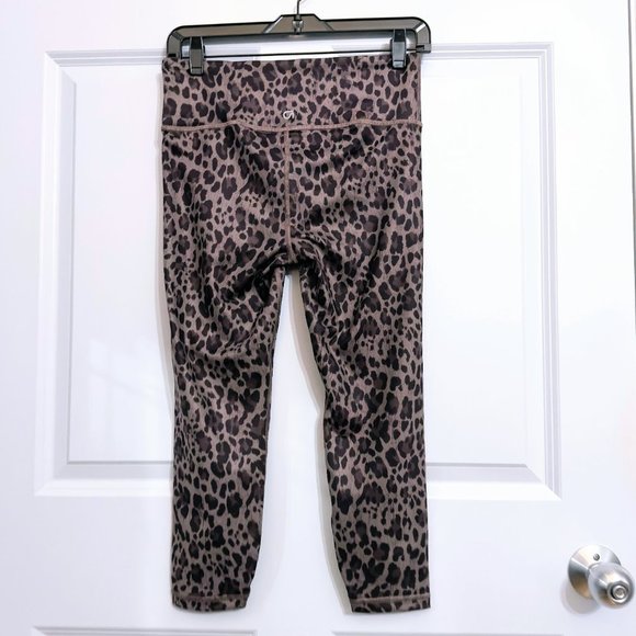 GAPFIT High Rise Dry Wicking Compression Cropped Leggings Size Small Petite - Picture 2 of 6